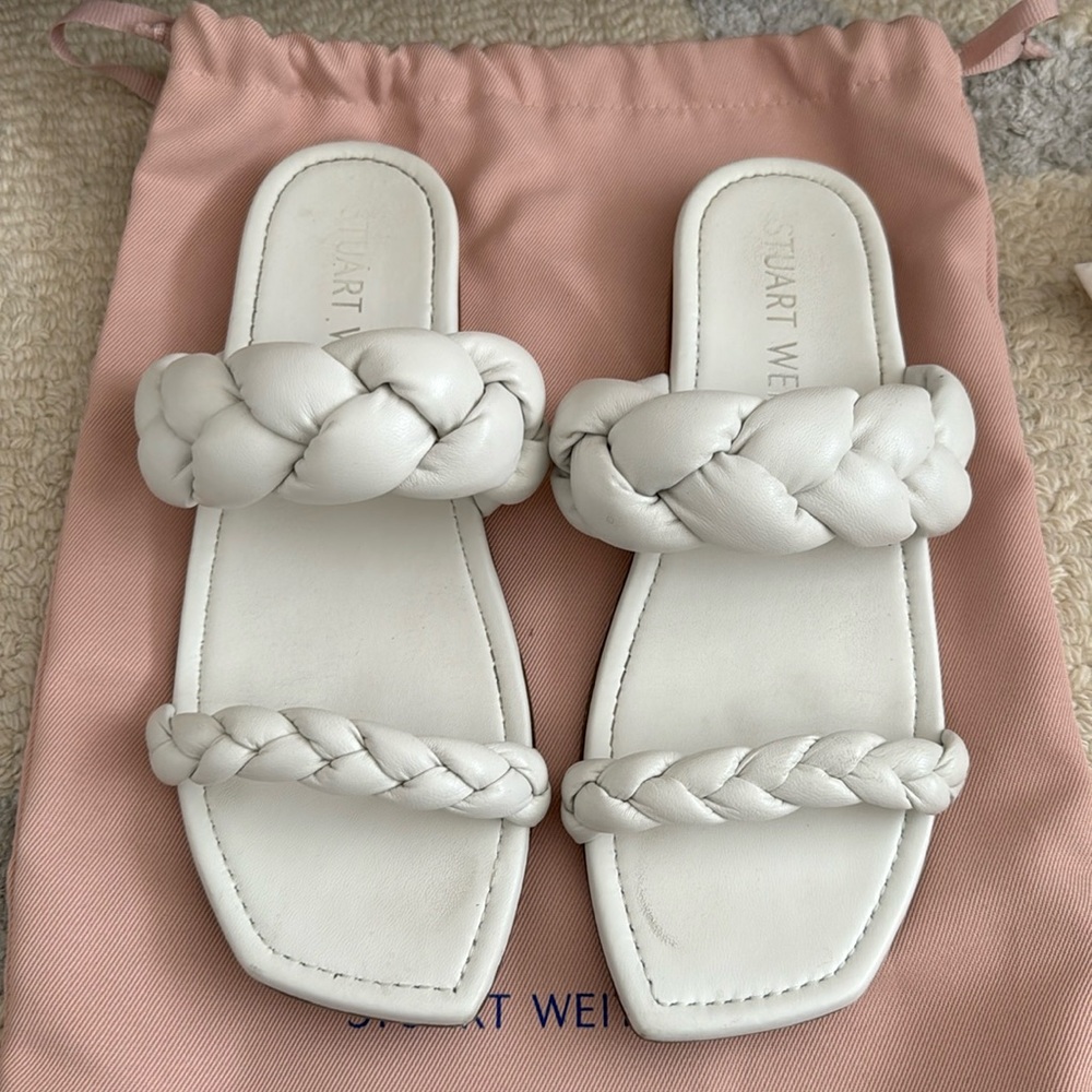 Stuart Weitzman, white flat leather sandals, size 8